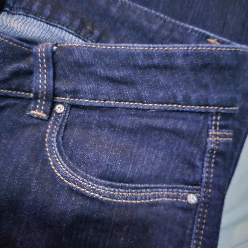 White House Black Market Skinny Flare Jeans, Double Button Close, Size 4S, EUC! - Picture 4 of 10
